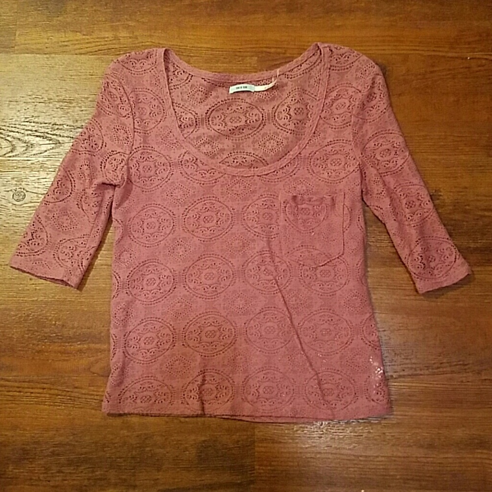 Pink lace 3/4 sleeve top